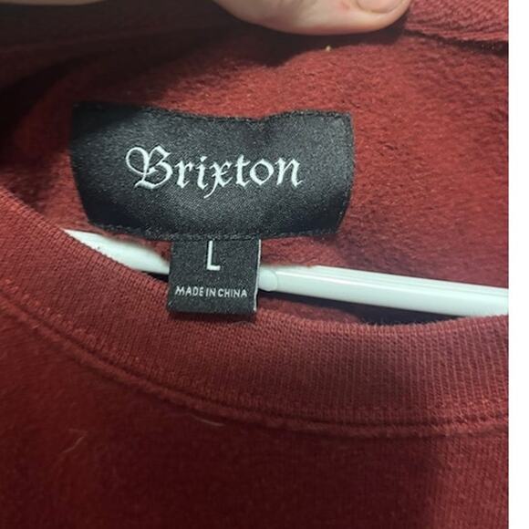 Brixton Crewneck Sweatshirt Red Maroon Gold Indian Head Logo Men's Large - Picture 3 of 7